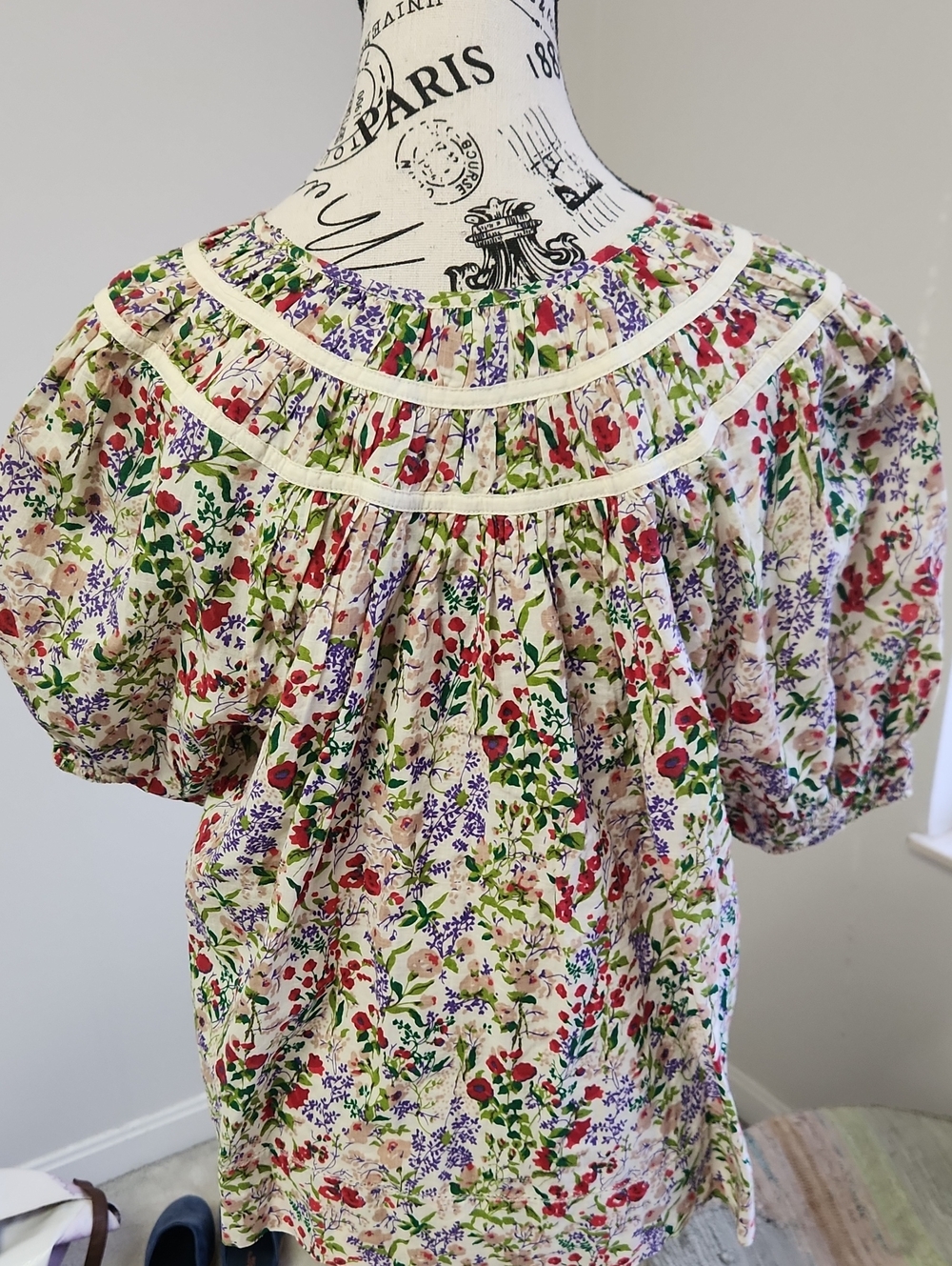 The Great Floral Storyteller Top SZ 2 - Picture 3 of 4